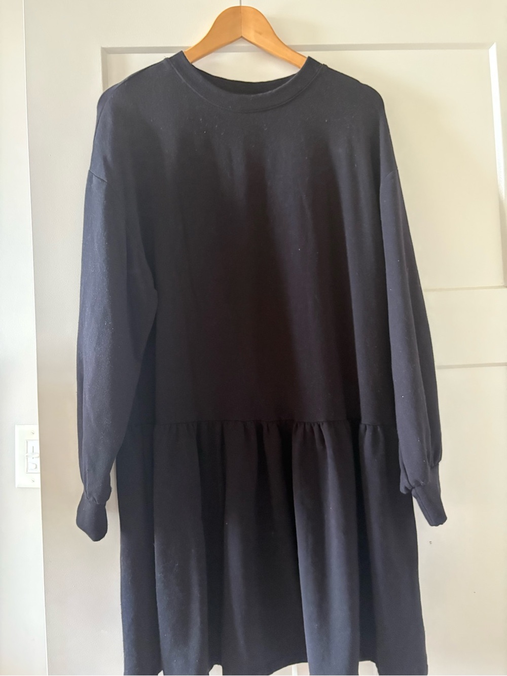 Sanctuary Black Long Sleeve Gathered Hem Dress Size Small